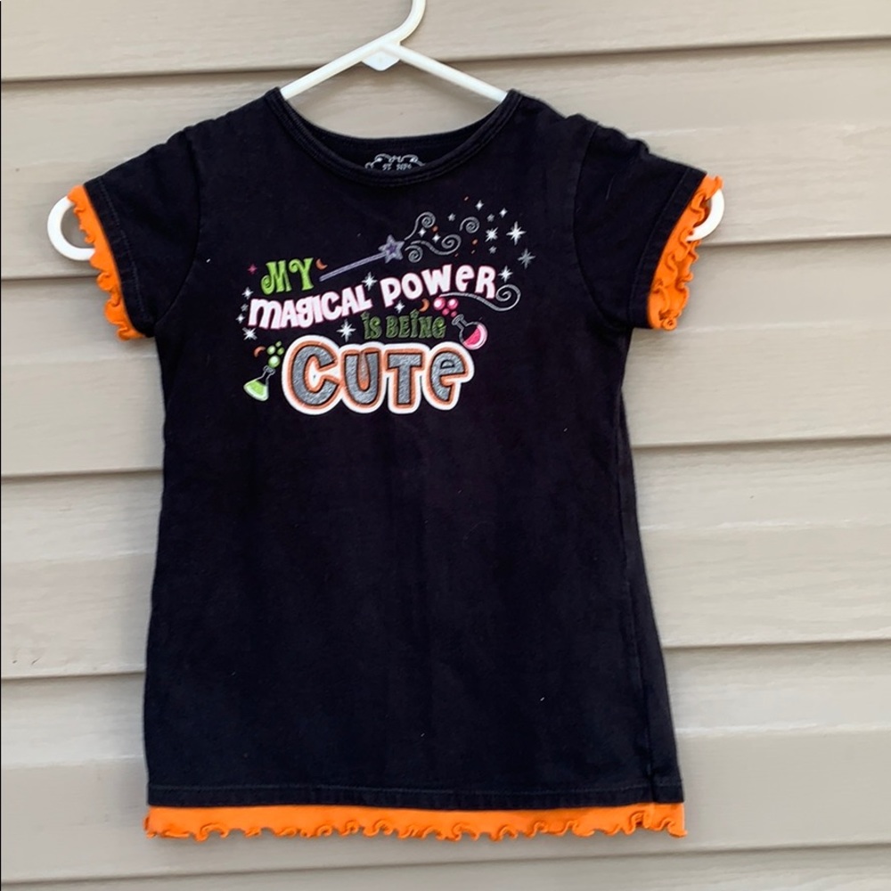 Holiday time girls black&orange Halloween tee $5/25